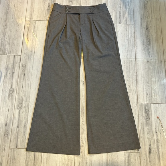 NWOT gray sailor pleated flare pants size 6L - Picture 14 of 14